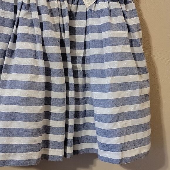 TAHARI BABY BLUE AND WHITE STRIPED SLEEVELESS DRESS WITH BOW, SIZE 4 - Picture 4 of 11